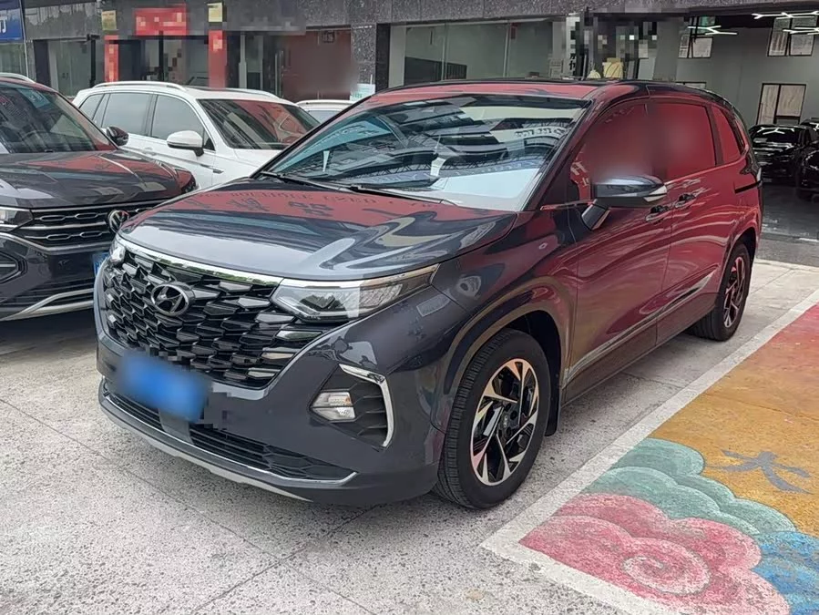 Hyundai Custo