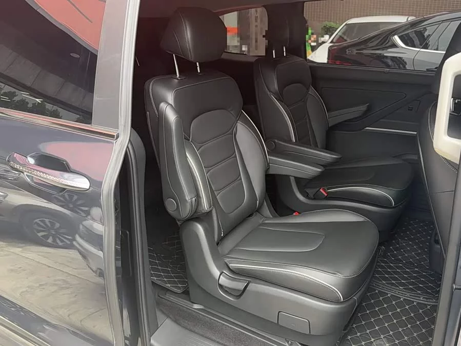 Hyundai Custo