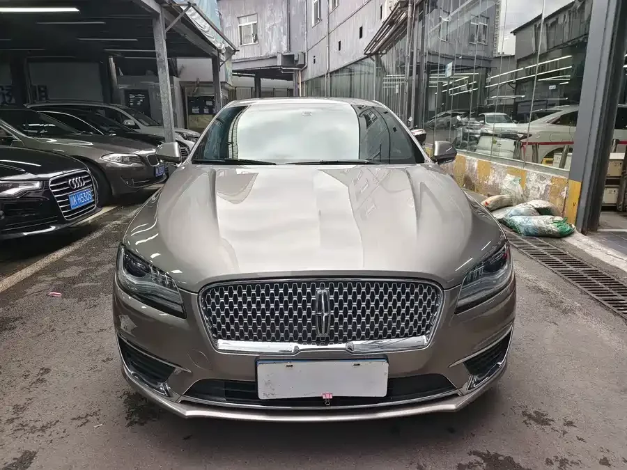 Lincoln MKZ