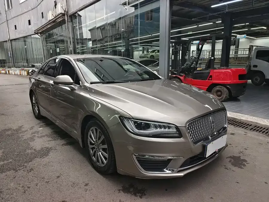 Lincoln MKZ