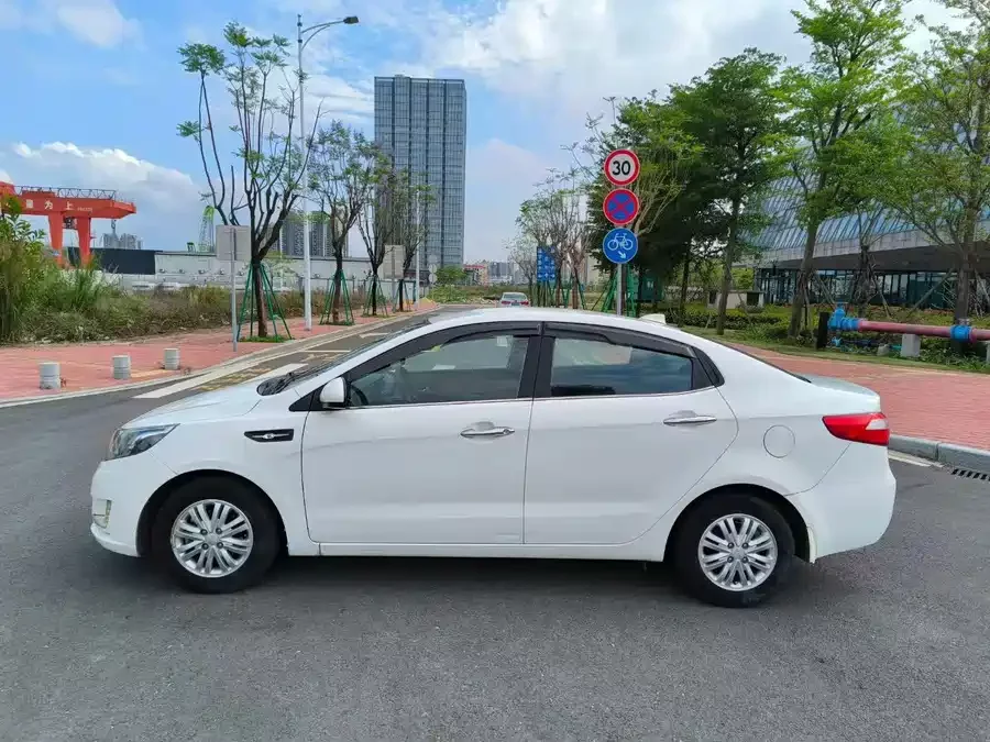 Kia K2