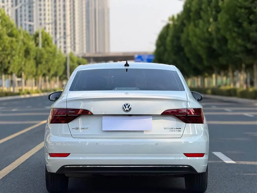 Volkswagen Sagitar