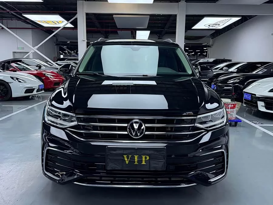 Volkswagen Tiguan L