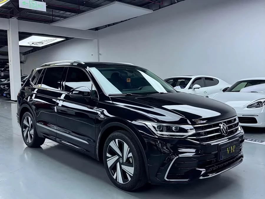 Volkswagen Tiguan L