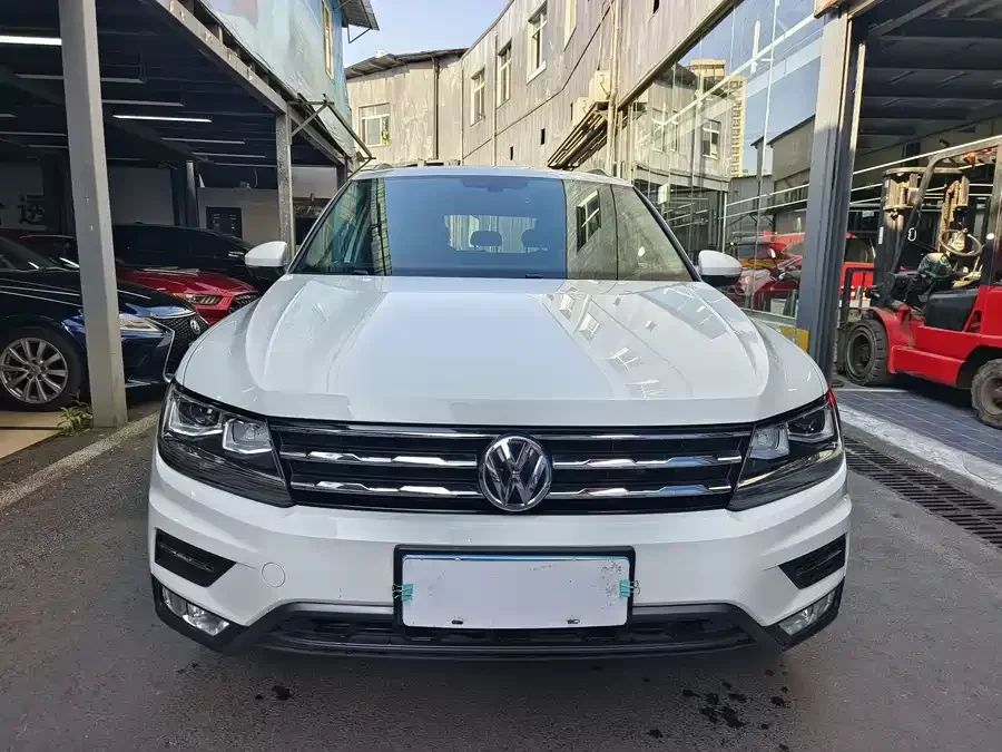 Volkswagen Tiguan L