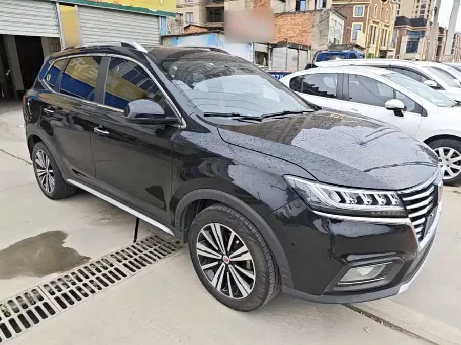 Roewe RX5