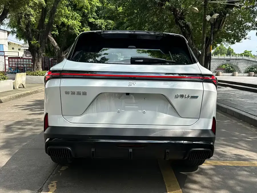 Jetour L6