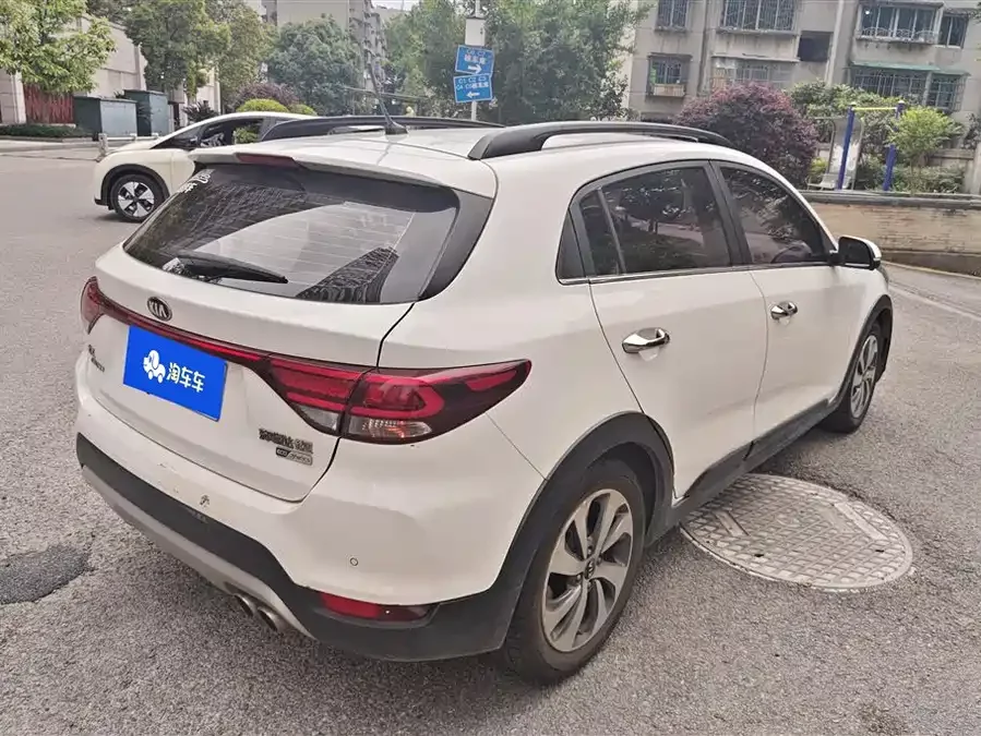 Kia KX CROSS