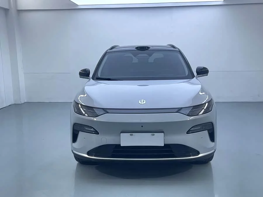 Leapmotor C11