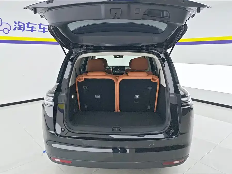 Leapmotor C16