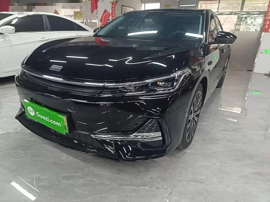Geely Galaxy A7 EM