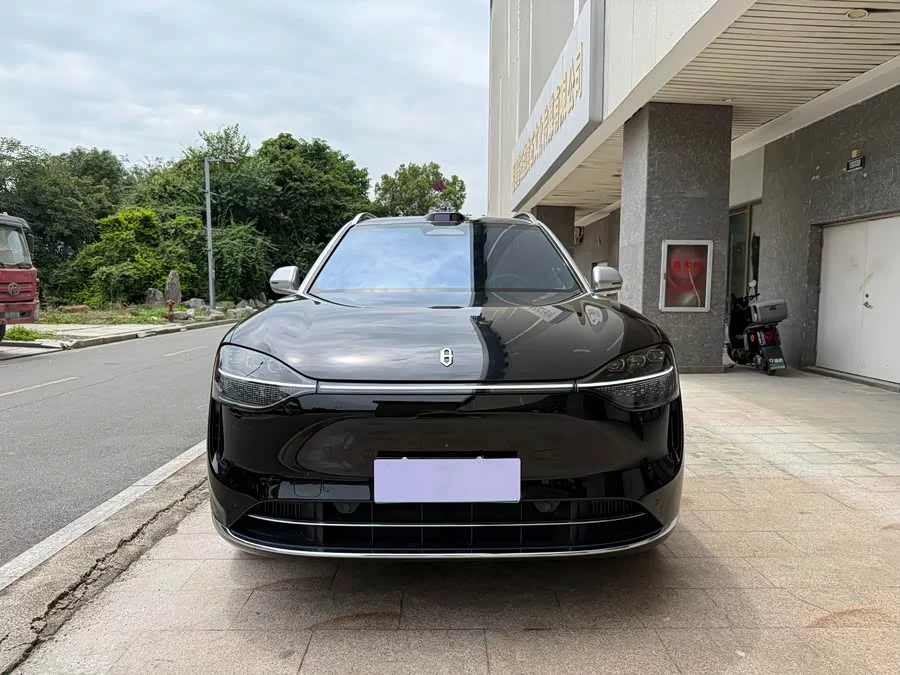 AITO Wenjie M9