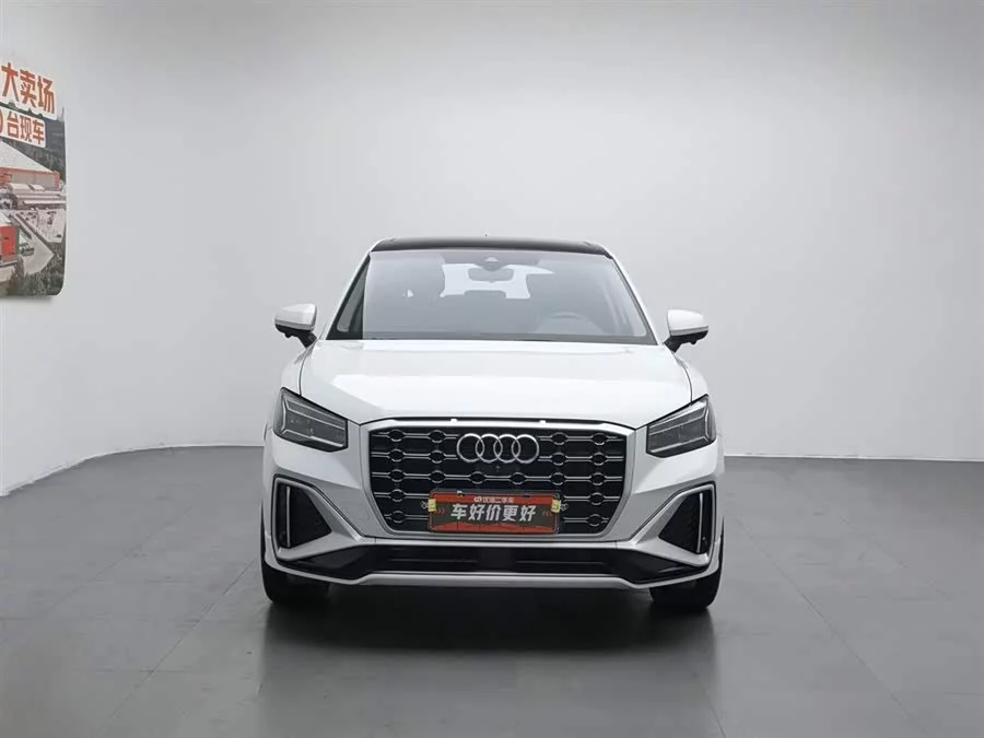 Audi Q2L