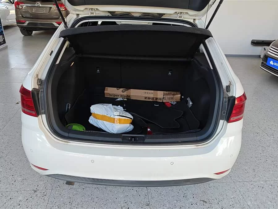 Volkswagen Lavida Wagon
