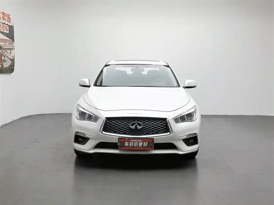 Infiniti Q50L