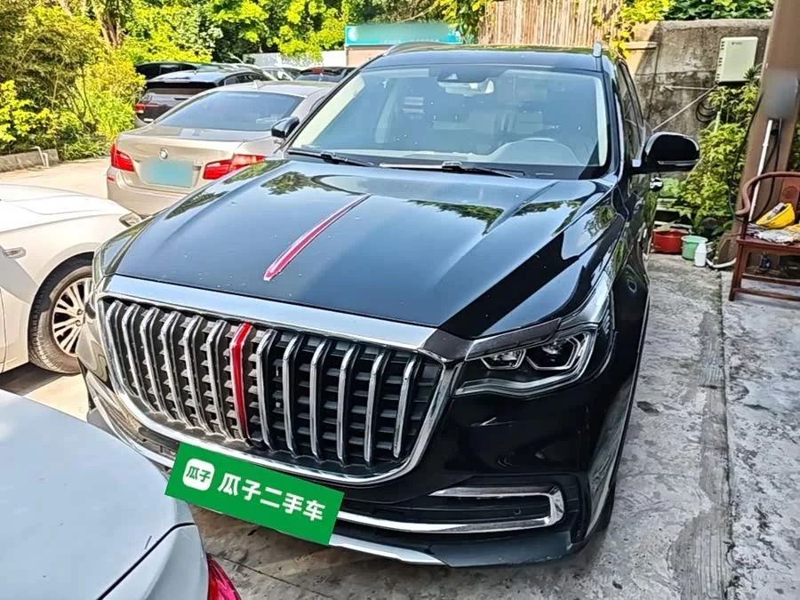 Hongqi HS7