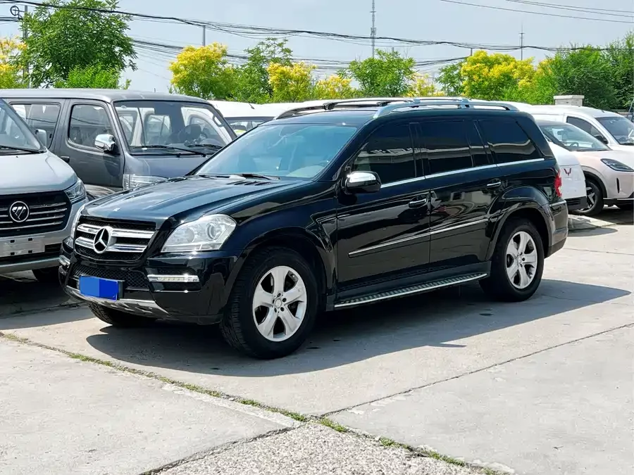 Mercedes Benz GL-Class