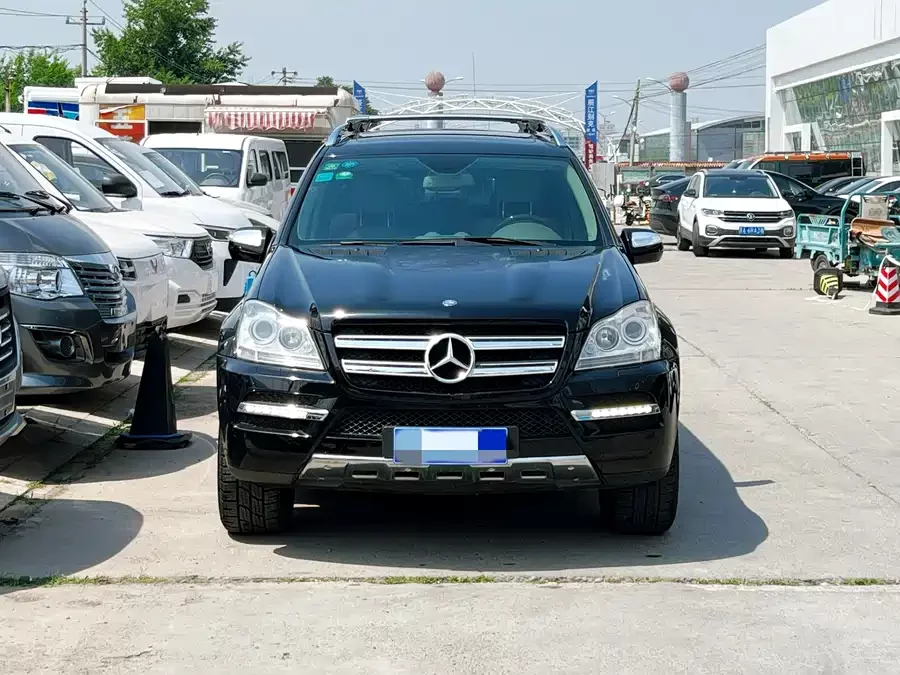 Mercedes Benz GL-Class