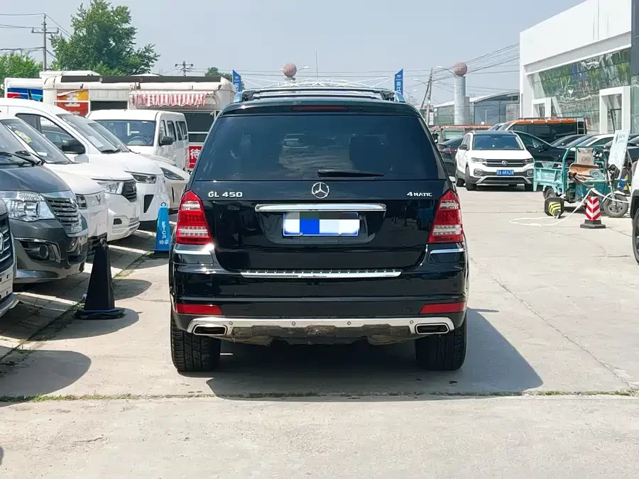 Mercedes Benz GL-Class
