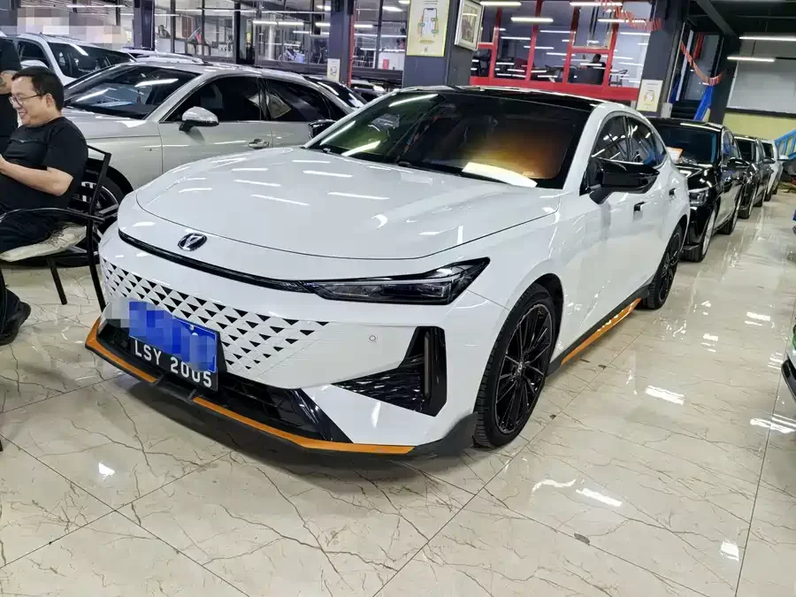 Changan UNI-V