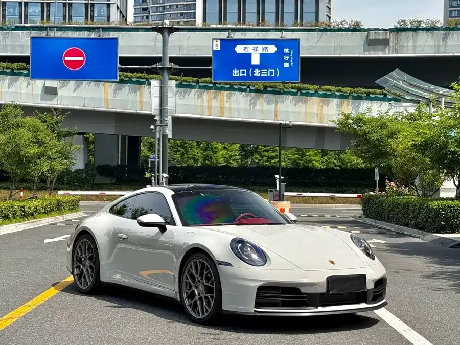 Porsche 911