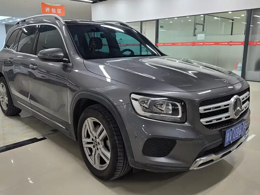 Mercedes Benz GLB