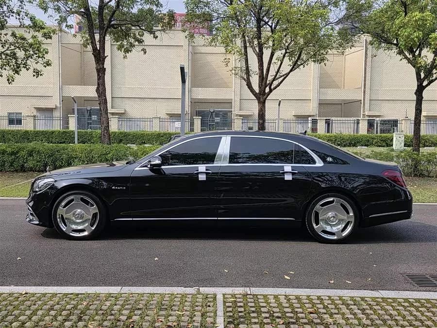 Mercedes Benz Maybach S-Class