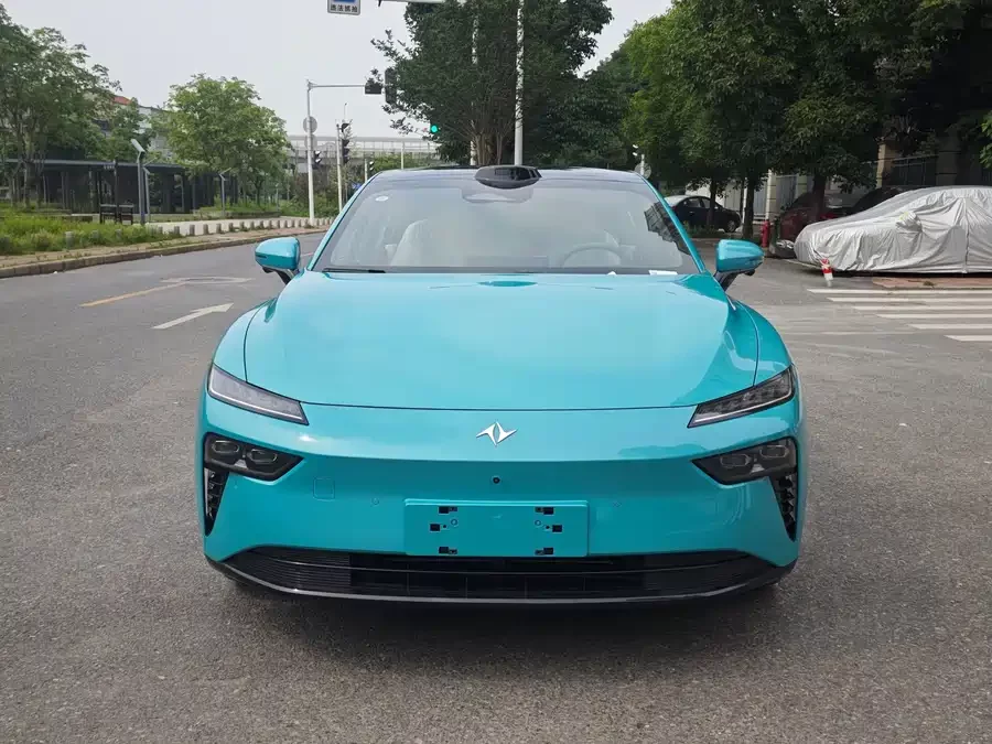 Dongfeng eπ007
