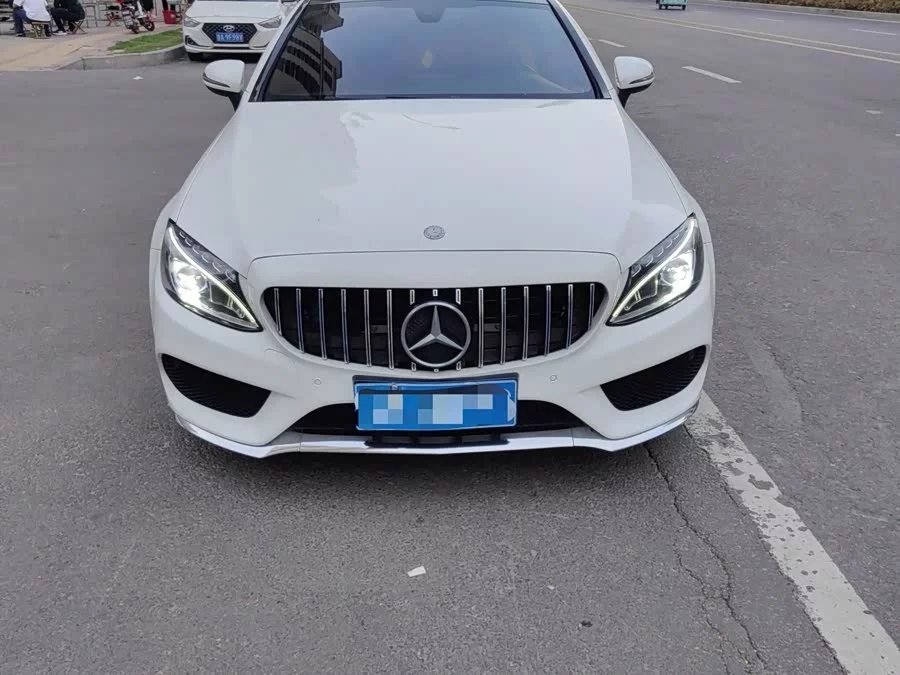 Mercedes-Benz C-Class