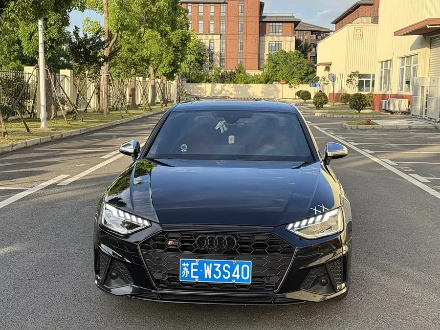 Audi S4