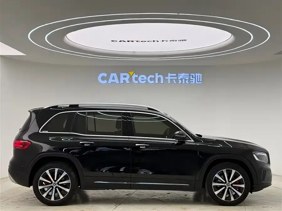 Mercedes Benz GLB