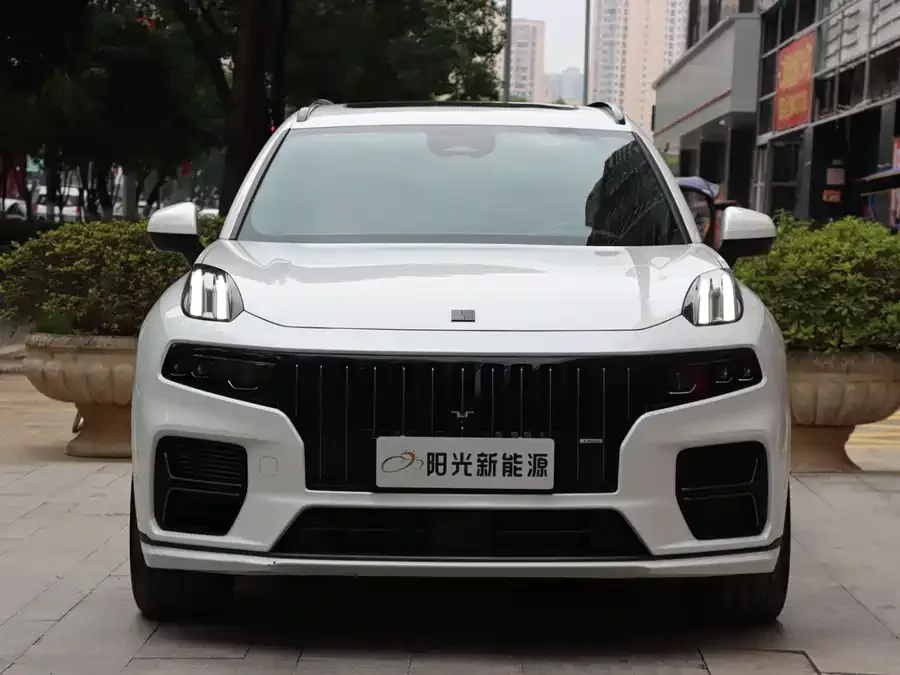 Lynk & Co 09 EM-P