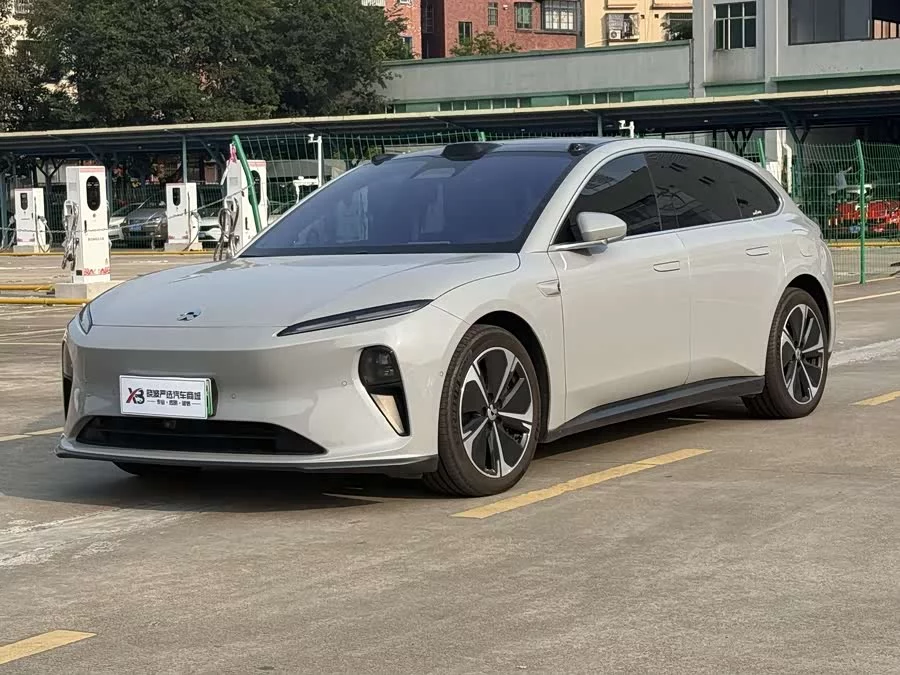 NIO ET5T