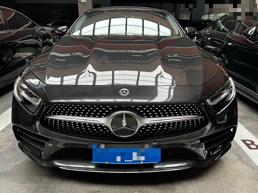 Mercedes Benz CLS
