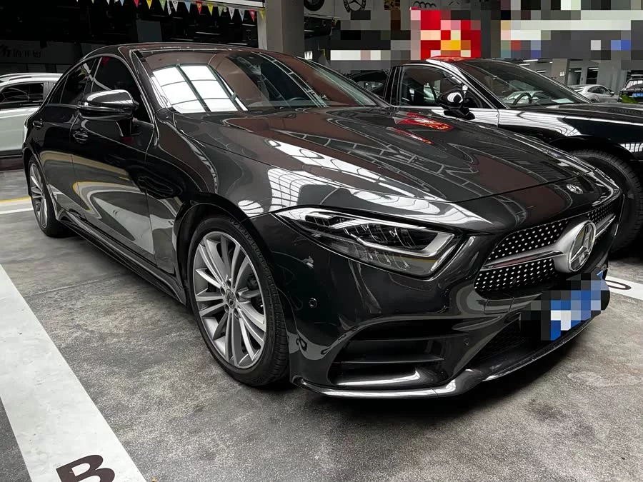 Mercedes Benz CLS