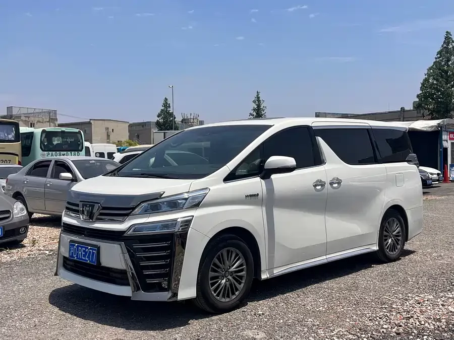 Toyota Crown Vellfire