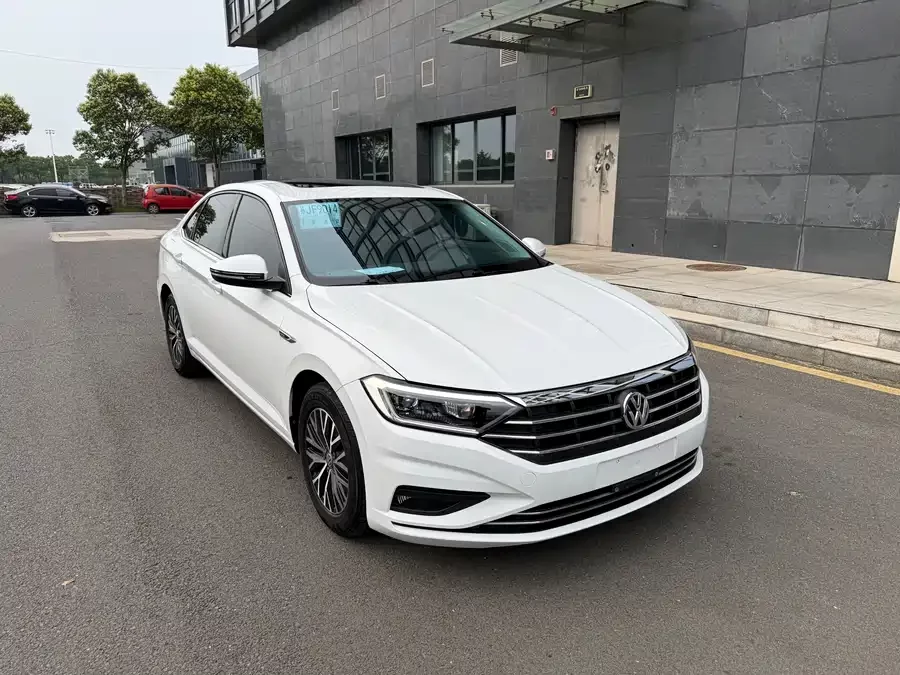 Volkswagen Sagitar