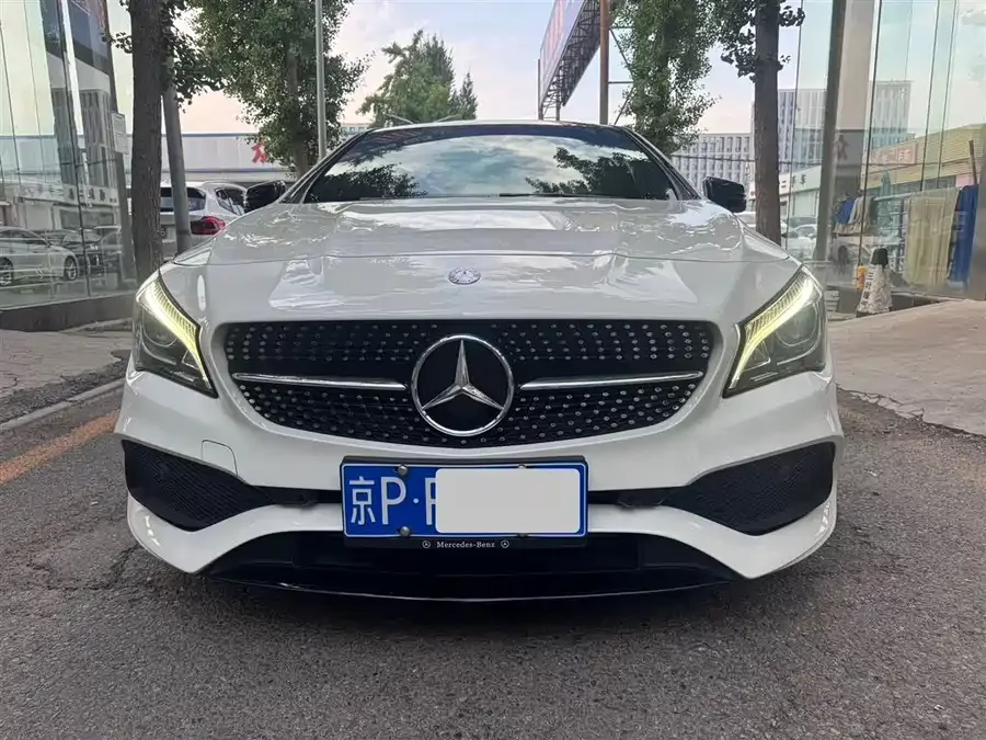 Mercedes-Benz CLA