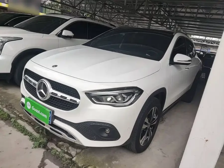 Mercedes Benz GLA