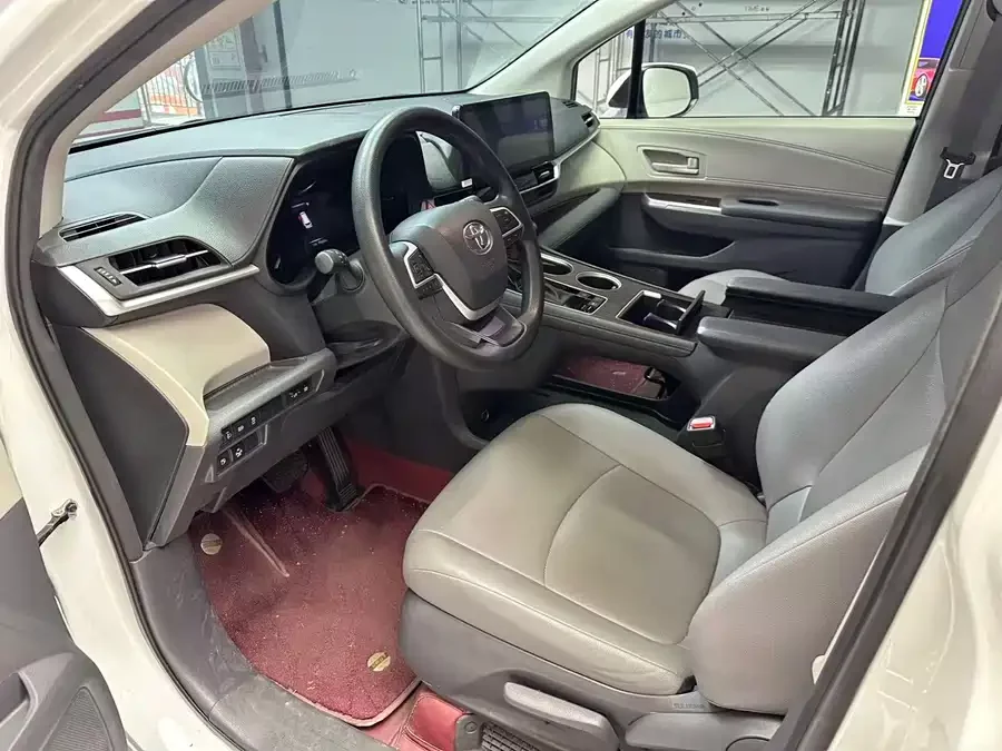 Toyota Granvia