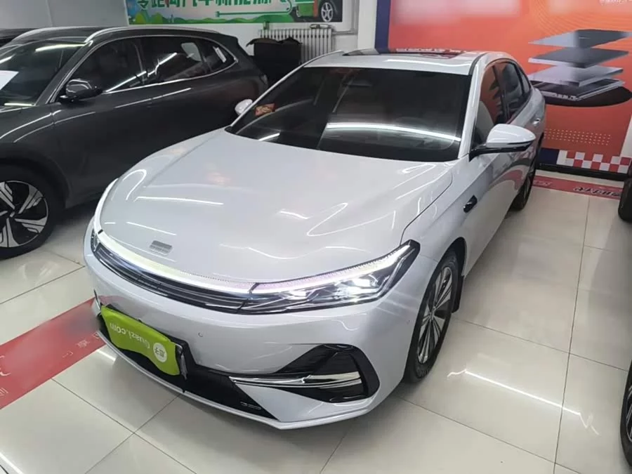 Geely Galaxy A7 EM