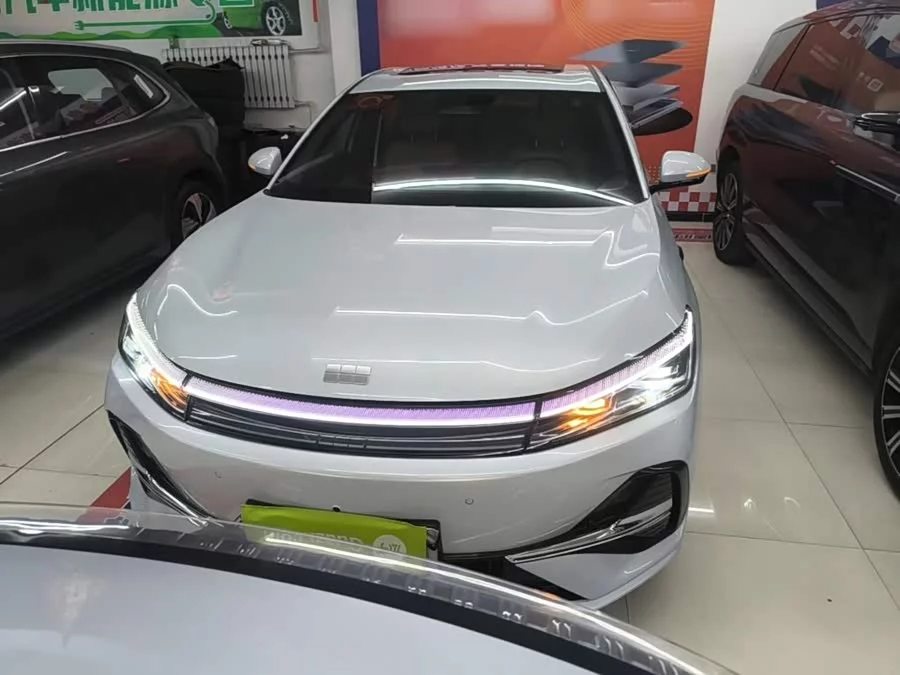 Geely Galaxy A7 EM