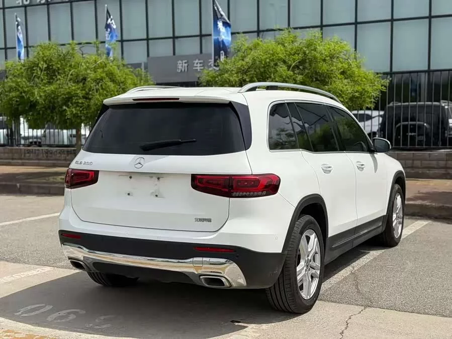 Mercedes Benz GLB