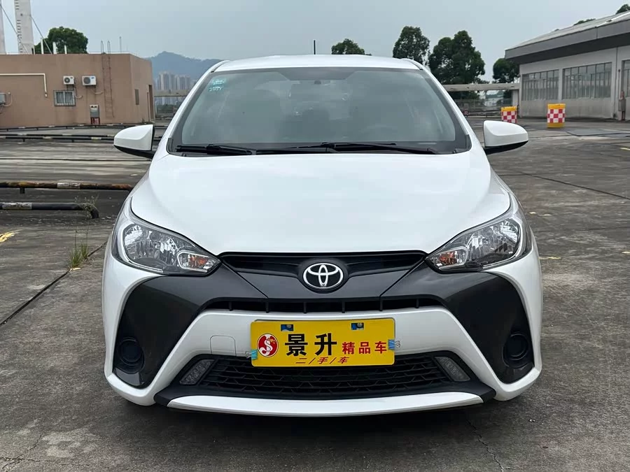 Toyota YARiS L