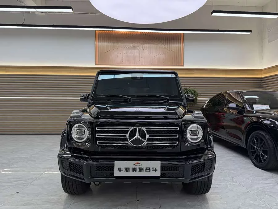 Mercedes Benz G-rated