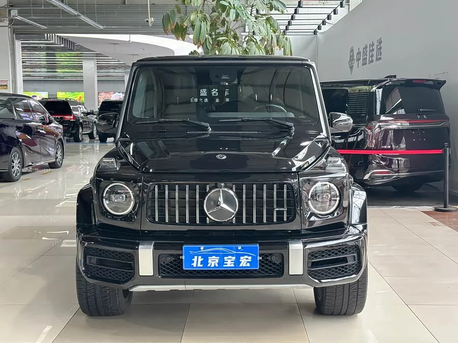 Mercedes Benz G-rated
