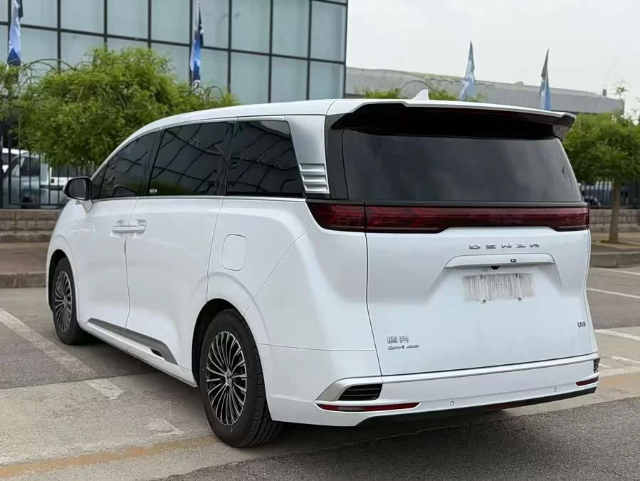 BYD D9
