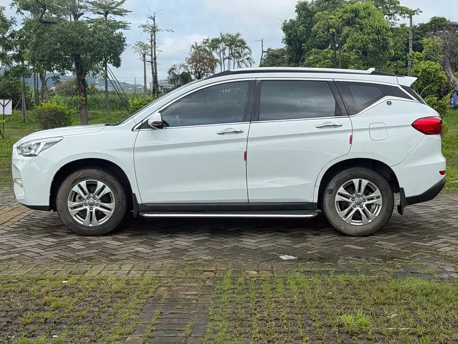 Haval M6