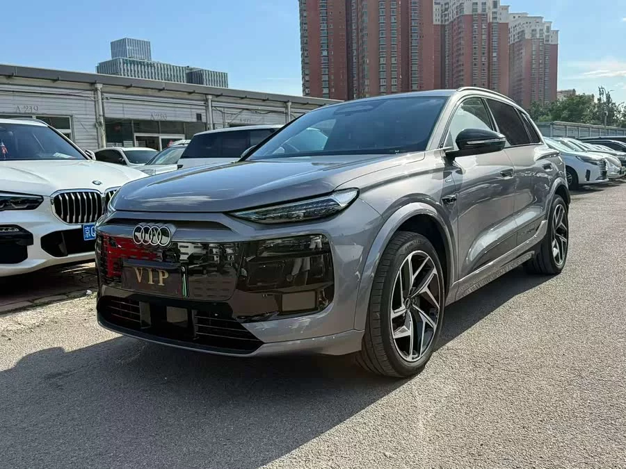 Audi Q6L e-tron