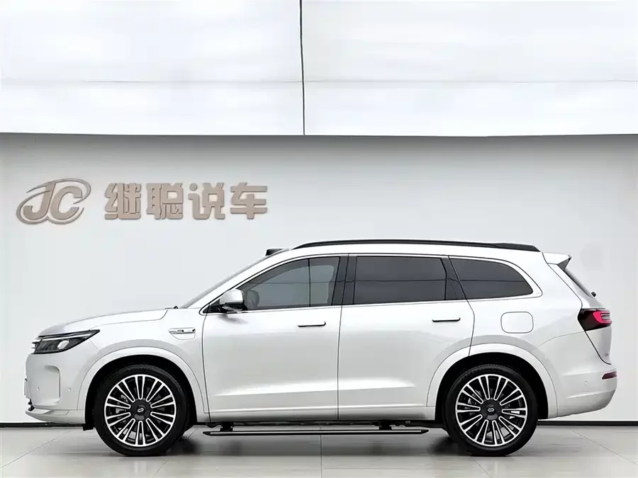 AITO Wenjie M7